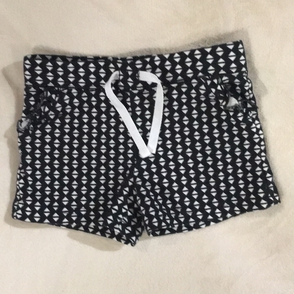 Carter’s shorts - Picture 1 of 3